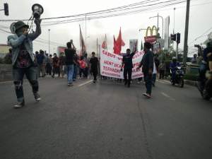 Aksi Solidaritas, Aliansi Geger Banten Menuntut Bebaskan 14 Rekannya Yang Ditetapkan Tersangka