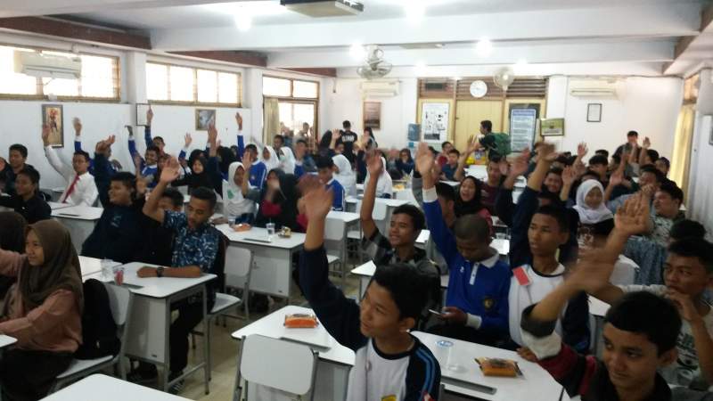 Seminar Kewirausahaan di SMKN 2 Kota Tangerang.