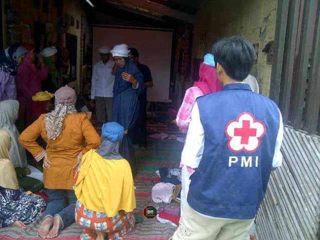 PMI Tangsel Latih Warga Pondok Kacang Timur