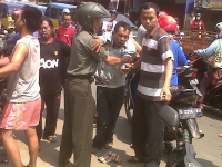 Pencuri HP Babak Belur Dihajar Warga