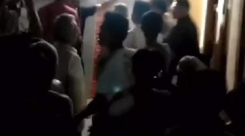 Wik-wik dengan Istri Orang, Pria di Sukamulya Digrebek Warga