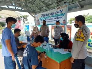 Sidokes Polresta Tangerang Rajeg Gelar Vaksinasi di Rajeg