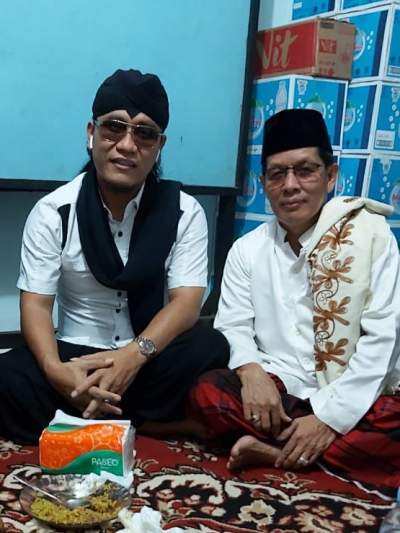 Tampak Ustad Rasyud Sakir (Kanan) bersama Gus Miftah. (by: rasud Sakir)