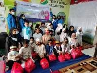 Jaga Keseimbangan Lingkungan, Anak Diajarkan Daur Ulang Koran