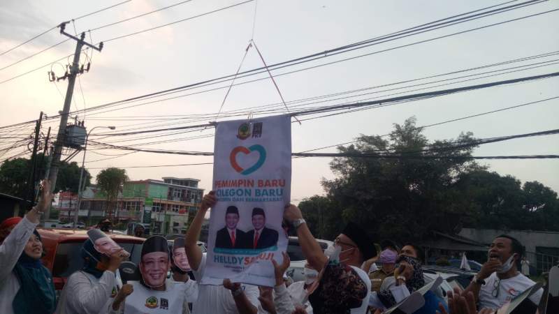 Bakal Calon Walikota dan Wakil Walikota Cilegon Helldy Agustian-Sanuji Pentamarta saat launching perubahan branding, Senin (31/8/2020).