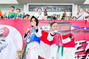 Harumkan Banten, 2 Atlet Taekwondo dari Club FightandFun Bondong Medali dari Bangkok