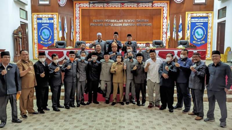 DPRD Babel Umumkan Usulan Pemberhentian Gubernur dan Wakil Gubernur