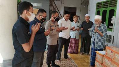 Baksos PPKM Darurat, Polda Banten Bagikan 1.000 Paket Nasi Kotak