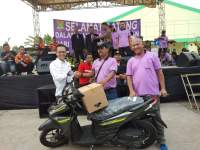 Peringatan May Day Ditutup dengan Pembagian Door Prize