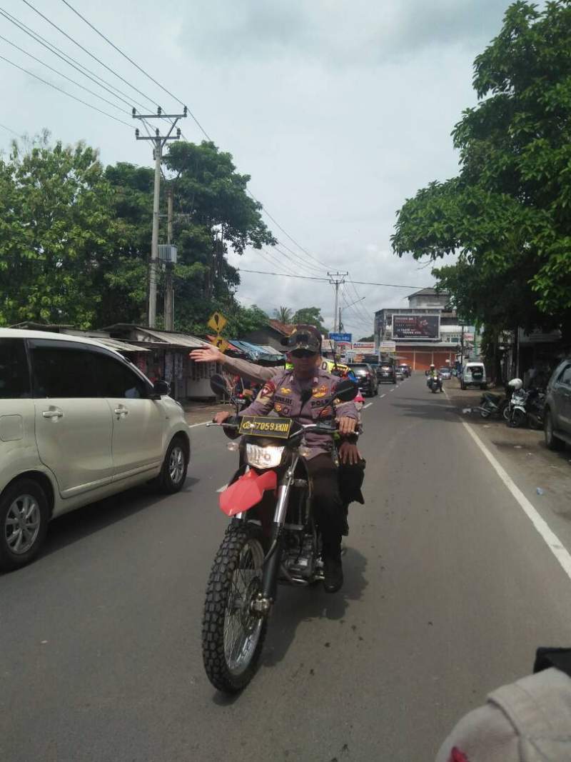 Wakapolda Banten Naik Motor Pantau Jalur Wisata Anyer