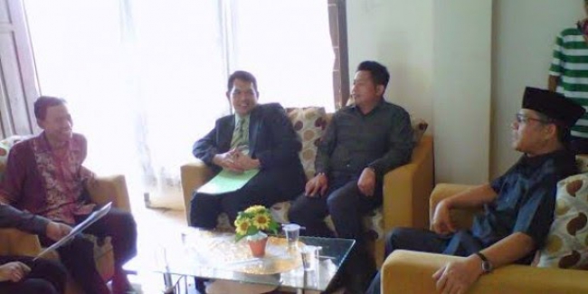 Kades Dan Sekdes Ciomas Dilaporkan Ke Banwaslu