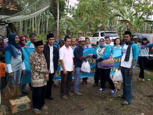 T.Com Ulurkan Tangan Bagi Korban Bencana Banjir di Pandeglang