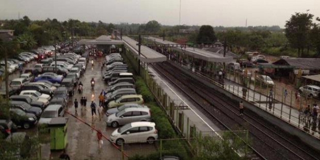 5 Pengelolah Parkir  Statiun KA  di Tangsel Pengemplang Pajak