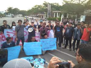 Aksi Solidaritas, Wartawan Banten Minta Kapolri Serius Tangani Tindak Kekerasan Yang Dialami Wartawan