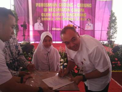 ⁠⁠⁠Zaki Resmikan Gedung Kantor Kecamatan Cikupa