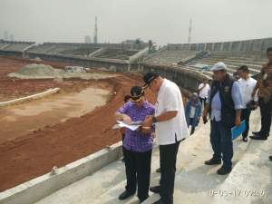 Bupati Tangerang Zaki Iskandar saat sidak sport centre di Kelapa Dua.