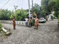 Camat Perbaungan meninjau program KOTAKU anggaran dari Kementerian PUPR di Kelurahan Simpang Tiga Pekan.(istimewa).