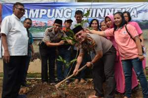 Kapolresta Tangerang Resmikan Kampung Bhineka di Pesantren Cisoka