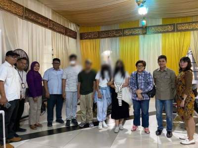 Pemulangan 4 WNI yang dievakuasi Kemenlu RI dan KBRI Amman dari wilayah Tepi Barat dan sekitarnya tiba di Jakarta, Minggu (15/10/2023).