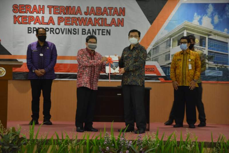 Zaki Hadiri Serah Terima Jabatan Kepala BPK Perwakilan Banten
