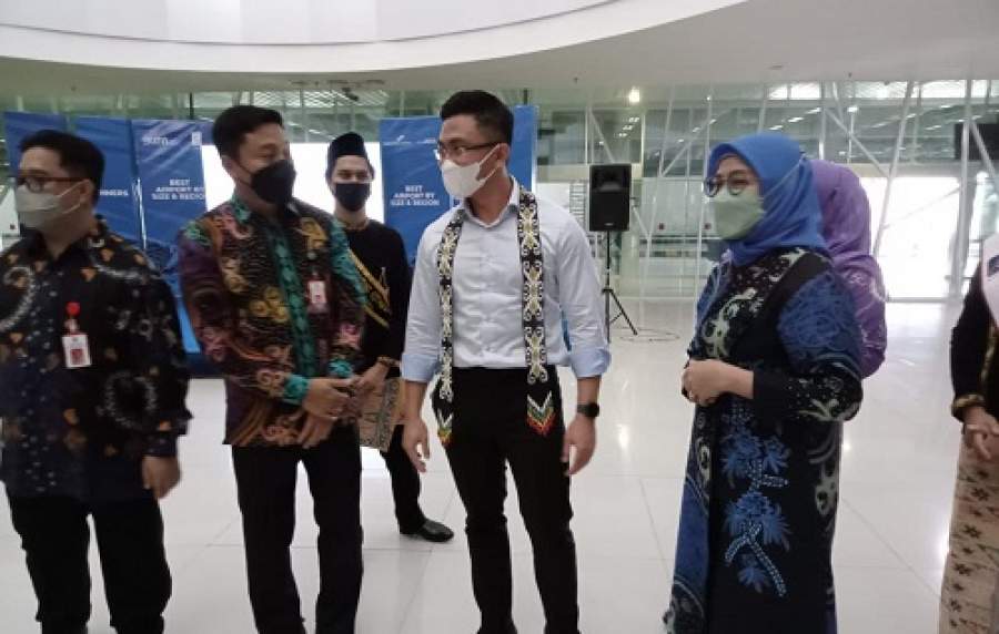 Wagub Banten Bawa Tanah Surosowan & Wiwitan Baduy Serta Air Tirtayasa ke IKN, Ada apa ya?