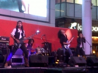 Puluhan Gitaris Unjuk Kebolehan