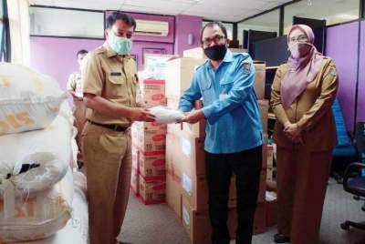 Perumdam TKR Serahkan APD ke Pemkab Tangerang