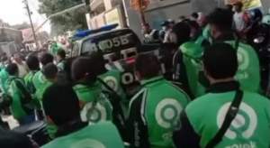 Berkomentar Kasar dalam Chat, Puluhan Ojol Gruduk Rumah Konsumen