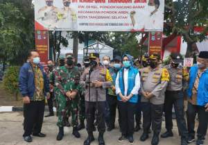 Caption : Kapolda Metrojaya Irjenpol Fadil Imran bersama Airin Rachmi Diany, Kapolres Tangsel AKBP Iman Imanudin serta jajaran Muspida dan Muspika saat kunjungi KTJ Pondok Kacang Barat, Pindok Aren.