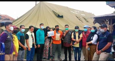 Gabungan Aktivis Sosial Di Mauk Bantu korban Kebakaran