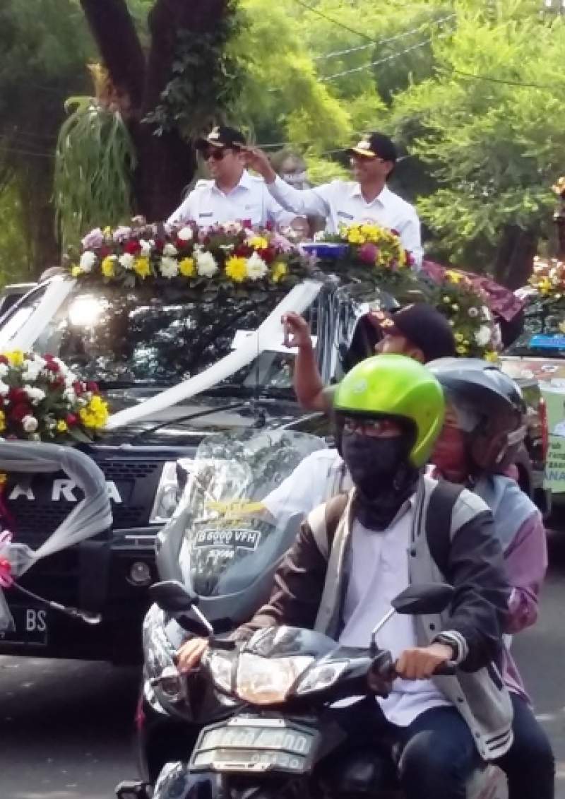Piala Adipura Diarak Keliling Kota Tangerang