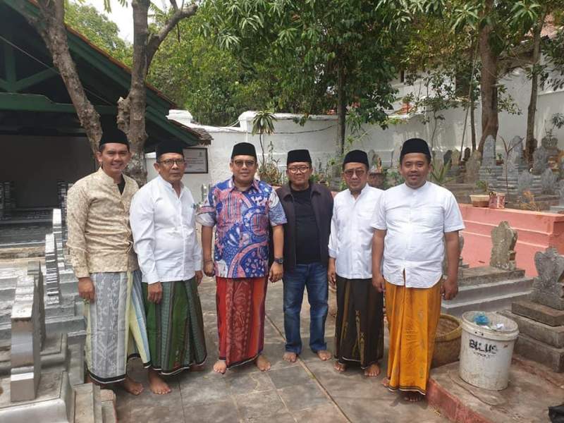 Delapan orang Keluarga 99 Asal Kresek Terpilih Menjadi Anggota Dewan