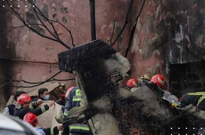 Jet Tempur Iran Jatuh dan Menghantam Sekolah