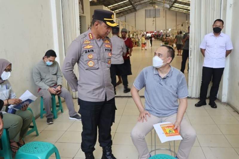 Pastikan Pelayanan SIM Keliling Berjalan Baik, Kapolres Metro Tangerang Kota Tinjau Lokasi Pelayanan
