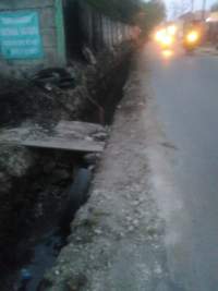 Dikerjakan Asal Jadi, Proyek Saluran U-ditch di Jalan Oja Sepatan Dikeluhkan