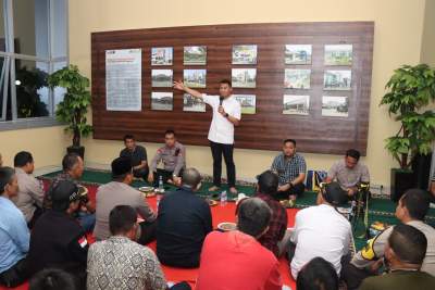 kapolresta tangerang mengadakan yuk ngopi wae.