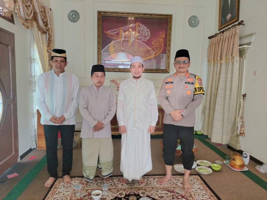 PJ Bupati Tangerang Bersama Kapolresta Bersilaturahmi Ke Ponpes Alhijaiyyah