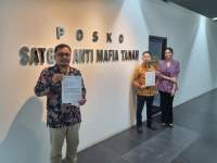 Tim dari Law Firm Hendarsam Marantoko & Partners, Rabu, 19 Oktober 2022 lalu menyambangi Posko Satgas Pencegahan dan Pemberantasan Mafia Tanah di Mabes Polri, Jakarta Selatan.