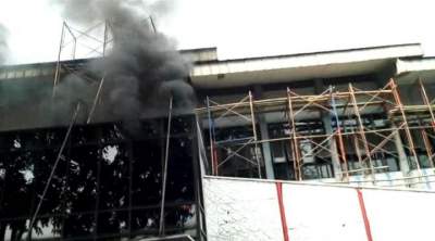 GOR Dimyati Nyaris Terbakar, Pekerja Proyek Sigap