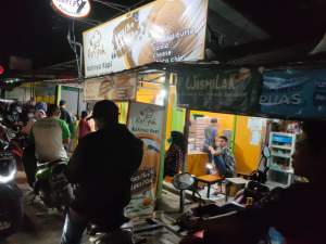 Hari Pertama PPKM Ruko dan Cafe di Telaga Bestari Masih Ramai Pengunjung