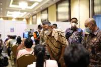 Dukung Pemerintah Lawan Covid-19, Traveloka Vaksinasi 4.844 Masyarakat di Tangsel