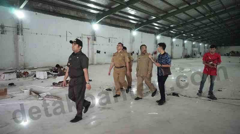 Arief Sidak Pembangunan Turap di Total Persada