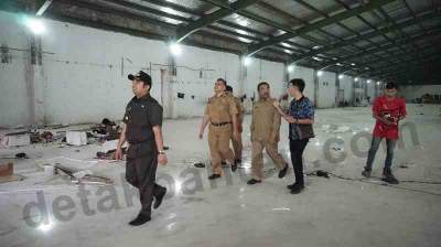 Arief Sidak Pembangunan Turap di Total Persada