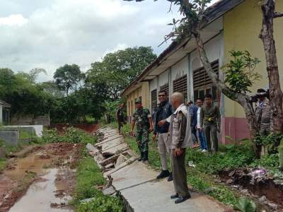 Kepsek SDN 2 Jeunjing Ngaku Terganggu Akibat Aktivitas Galian Tanah