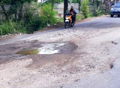 Camat Pakuhaji Sudah Ajukan Jalan Raya Pakuhaji Berlubang