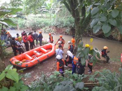 Susur Sungai di Kali Angke untuk Kelestarian Alam dan Ecowisata