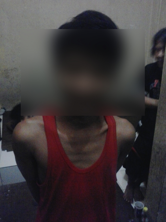 Agus saat di Polsek Tangerang