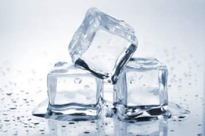 3 Cara Manfaatkan Es Batu untuk Perawatan Kulit Wajah