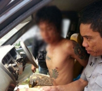 Pria Bertato Babak Belur Gara - Gara Berniat Mencuri