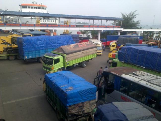 Para Pengusaha Pelayaran Keluhkan Kapal LCT